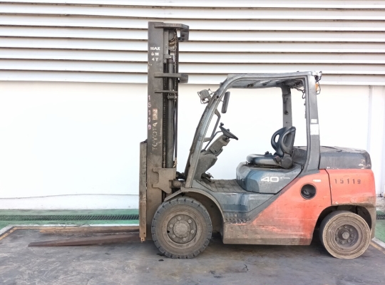 Used Forklift Toyota 8FD40N, Diesel Forklift, Load Capacity 4 Tons, Mast Height 6 M | No. 15119