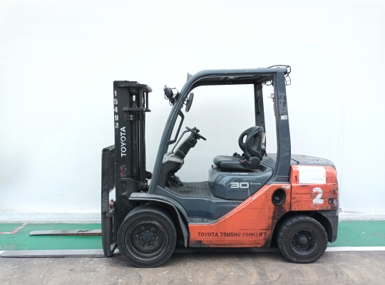 Used Forklift Toyota 62-8FD30, Diesel Forklift, Load Capacity 3 Tons, Mast Height 3 M | No. 15493