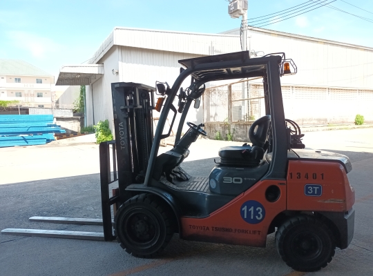 Used Forklift Toyota 32-8FG30, Gasoline/LPG Forklift, Load Capacity 3 Tons, Mast Height 3 M | No. 13401