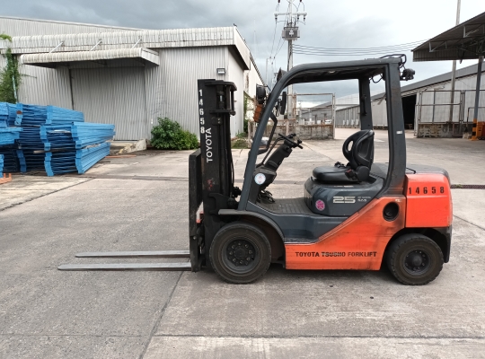 Used Forklift Toyota 62-8FD25, Diesel Forklift, Load Capacity 2.5 Tons, Mast Height 3 M | No. 14658