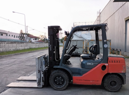 Used Forklift Toyota 62-8FD30, Diesel Forklift, Load Capacity 3 Tons, Mast Height 4.3 M | No. 15527