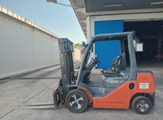 Used Forklift Toyota 72-8FD25, Diesel Forklift, Load Capacity 2.5 Tons, Mast Height 3 M | No. 14031