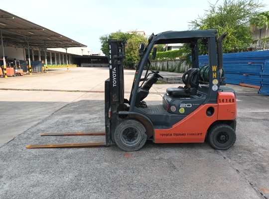 Used Forklift Toyota 32-8FG20, Gasoline/LPG Forklift, Load Capacity 2 Tons, Mast Height 3 M | No. 14148