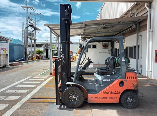 Used Forklift Toyota 32-8FG20, Gasoline/LPG Forklift, Load Capacity 2 Tons, Mast Height 5 M | No. 12761