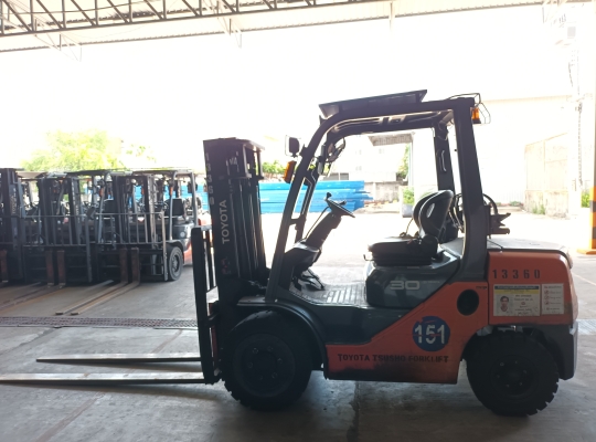 Used Forklift Toyota 32-8FG30, Gasoline/LPG Forklift, Load Capacity 3 Tons, Mast Height 3 M | No. 13360