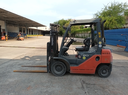 Used Forklift Toyota 32-8FG20, Gasoline/LPG Forklift, Load Capacity 2 Tons, Mast Height 3 M | No. 14151