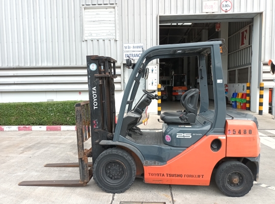 Used Forklift Toyota 62-8FD25, Diesel Forklift, Load Capacity 2.5 Tons, Mast Height 3 M | No. 15480