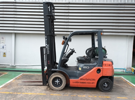Used Forklift Toyota 32-8FG20, Gasoline/LPG Forklift, Load Capacity 2 Tons, Mast Height 5 M | No. 12782