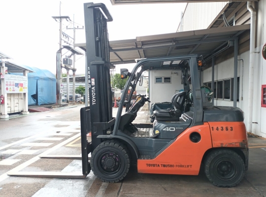Used Forklift Toyota 8FD40N, Diesel Forklift, Load Capacity 4 Tons, Mast Height 3 M | No. 14363