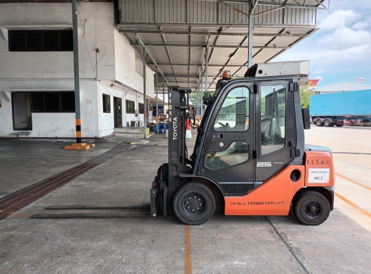 Used Forklift Toyota 62-8FD25, Diesel Forklift, Load Capacity 2.5 Tons, Mast Height 3 M | No. 11564