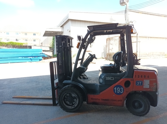 Used Forklift Toyota 32-8FG30, Gasoline/LPG Forklift, Load Capacity 3 Tons, Mast Height 3 M | No. 13404
