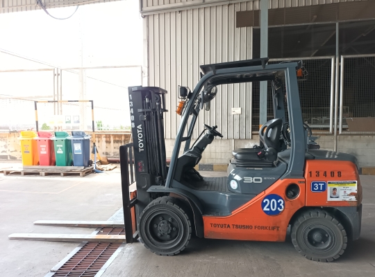 Used Forklift Toyota 32-8FG30, Gasoline/LPG Forklift, Load Capacity 3 Tons, Mast Height 3 M | No. 13408
