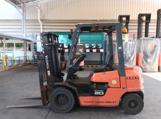 Used Forklift Toyota FDZN20, Diesel Forklift, Load Capacity 2 Tons, Mast Height 3 M | No. 15265