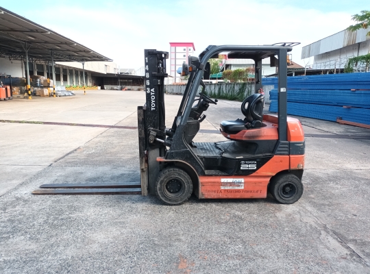 Used Forklift Toyota 8FB25, Electric Forklift, Load Capacity 2.5 Tons, Mast Height 3 M | No. 14863