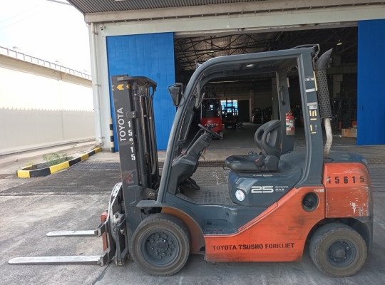 Used Forklift Toyota 62-8FD25, Diesel Forklift, Load Capacity 2.5 Tons, Mast Height 3 M | No. 15615